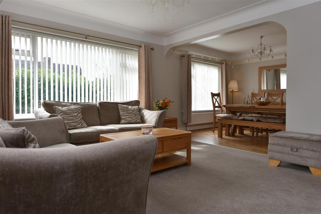Ryder Crescent, Aughton, Ormskirk 3 bed detached house £465,000