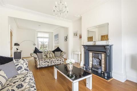 13 Crescent Parade, Ripon, HG4 2JE