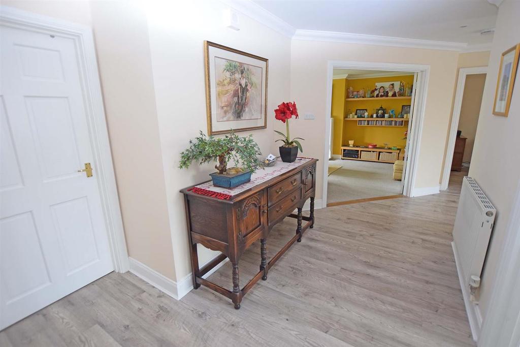 Hawbeck Road, Gillingham 4 bed detached bungalow £575,000