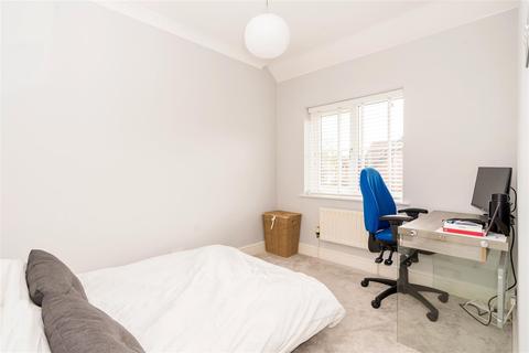 18 Bakers Orchard, Wooburn Green, High Wycombe, HP10 0LS