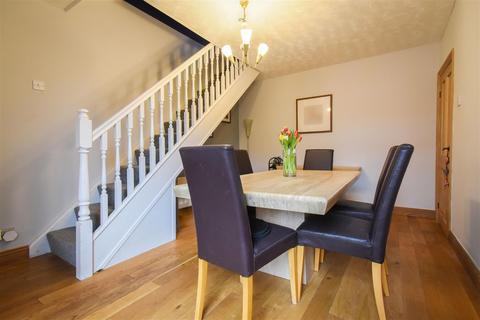 69 Blackburn Road, Rishton, Blackburn, BB1 4EU