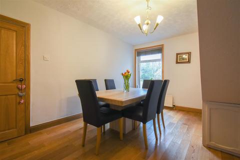 69 Blackburn Road, Rishton, Blackburn, BB1 4EU