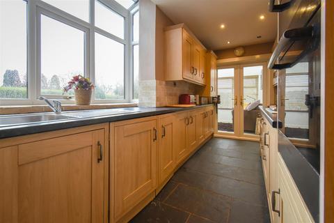 69 Blackburn Road, Rishton, Blackburn, BB1 4EU
