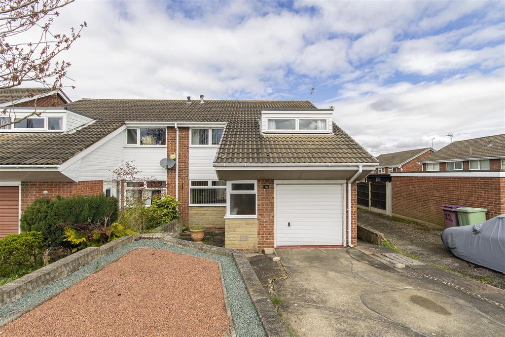 Norfolk Avenue, Grassmoor, Chesterfield 3 bed semidetached house for sale £170,000
