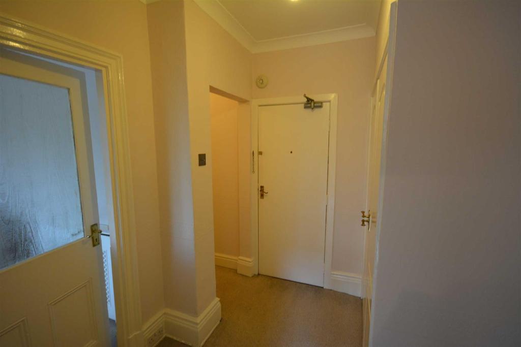 Kenyon Road, Swinley, Wigan, WN1 2DQ 1 bed flat £525 pcm (£121 pw)