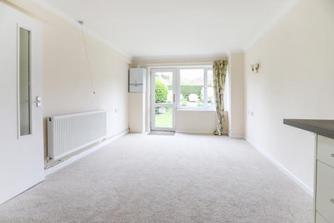 1 bedroom flat for sale - Lymington Road, Highcliffe, Dorset. BH23 5HG