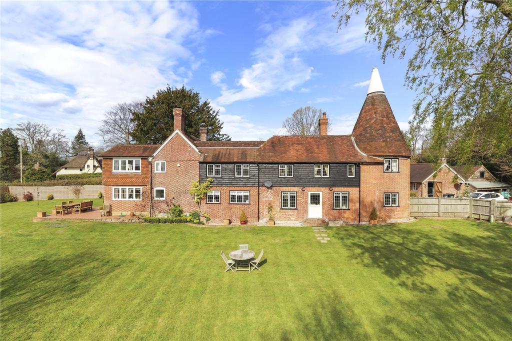 Back Lane, Cross In Hand, Heathfield, East Sussex, TN21 5 bed detached ...