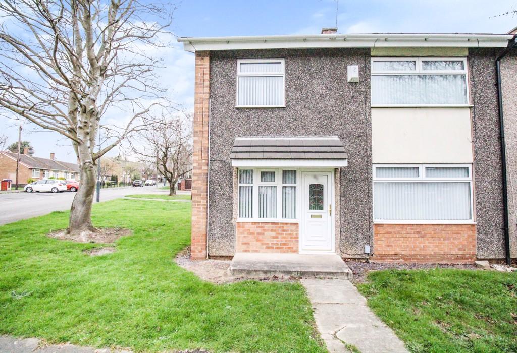 Stapleton Road, Warmsworth, Doncaster, South Yorkshire 3 bed end of