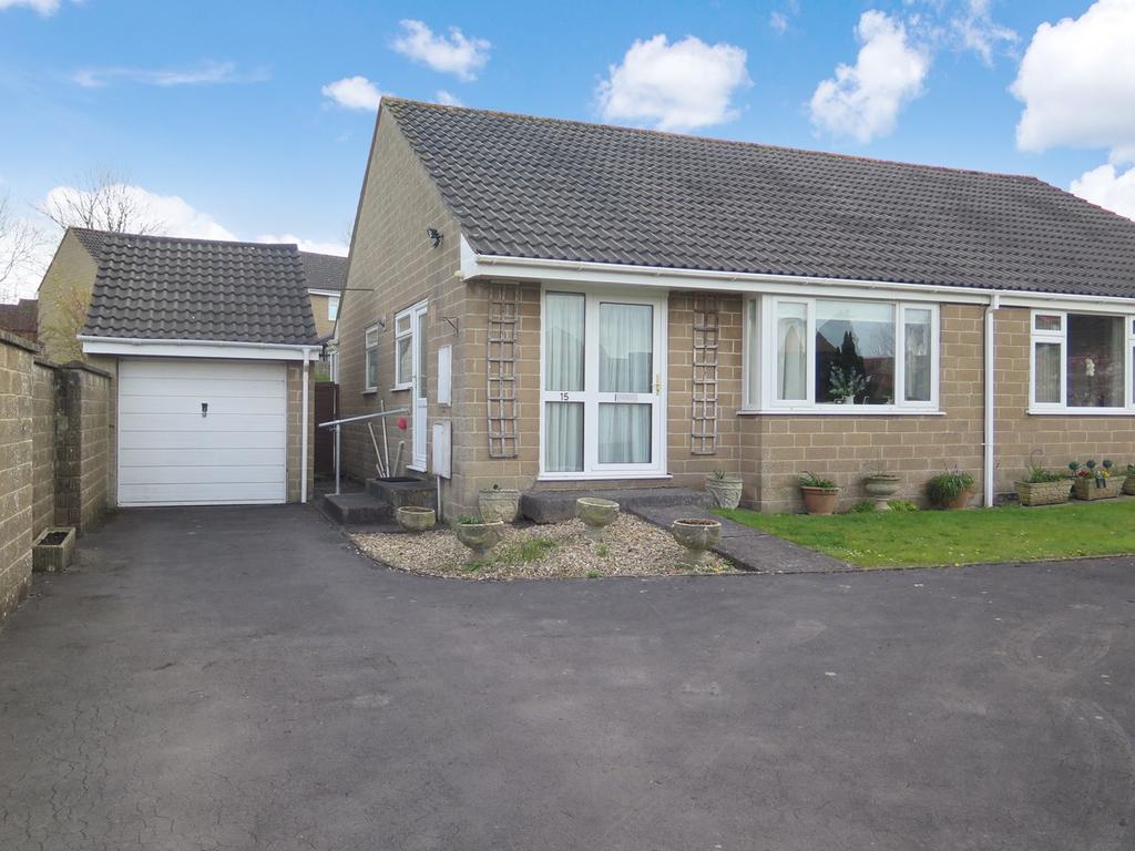 Wheeler Grove, Wells, BA5 2 bed bungalow £285,000