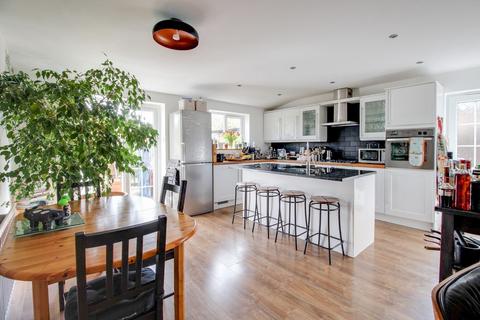 11 Mentmore Road, Leighton Buzzard, LU7 2NY