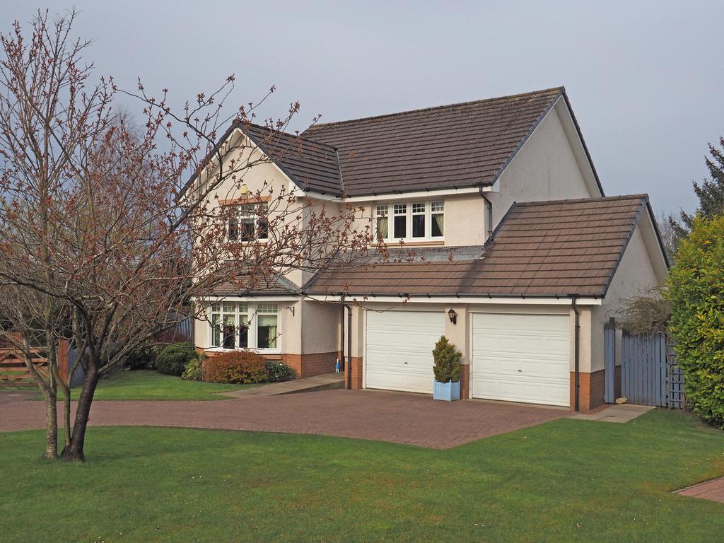 Stane Brae, Stewarton, KA3 4 bed detached house £380,000