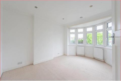 3 bedroom house to rent - Southborough Lane Bromley BR2