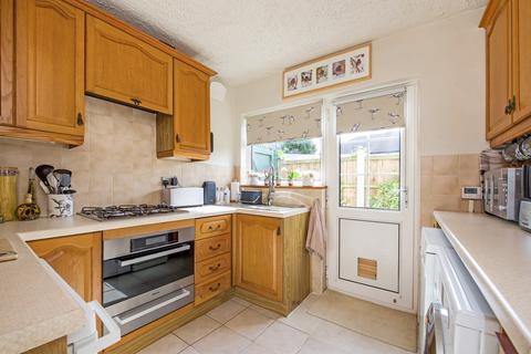 33 Lancaster Close, Kingston Upon Thames, KT2 5NJ