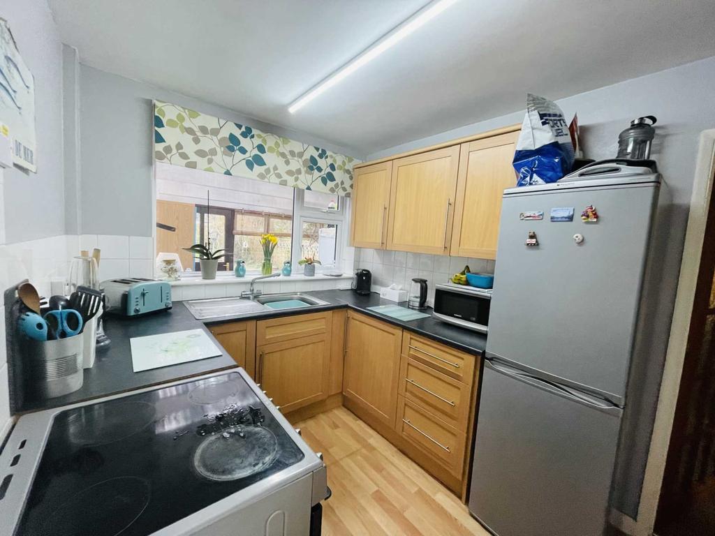 Brookmead Drive, Wallingford 3 bed semidetached house