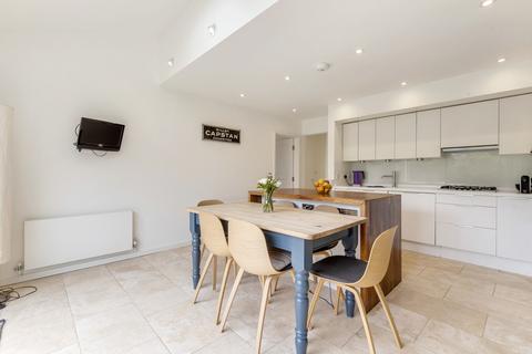 44 Oaken Lane, Claygate, Esher, KT10 0RG