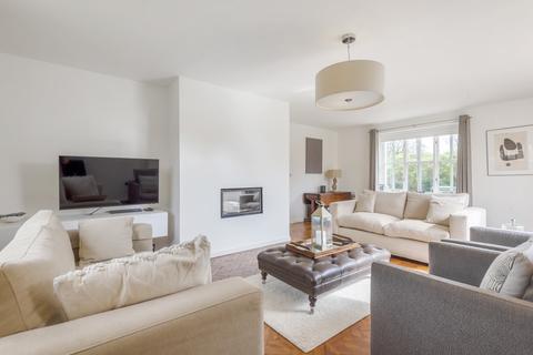 44 Oaken Lane, Claygate, Esher, KT10 0RG
