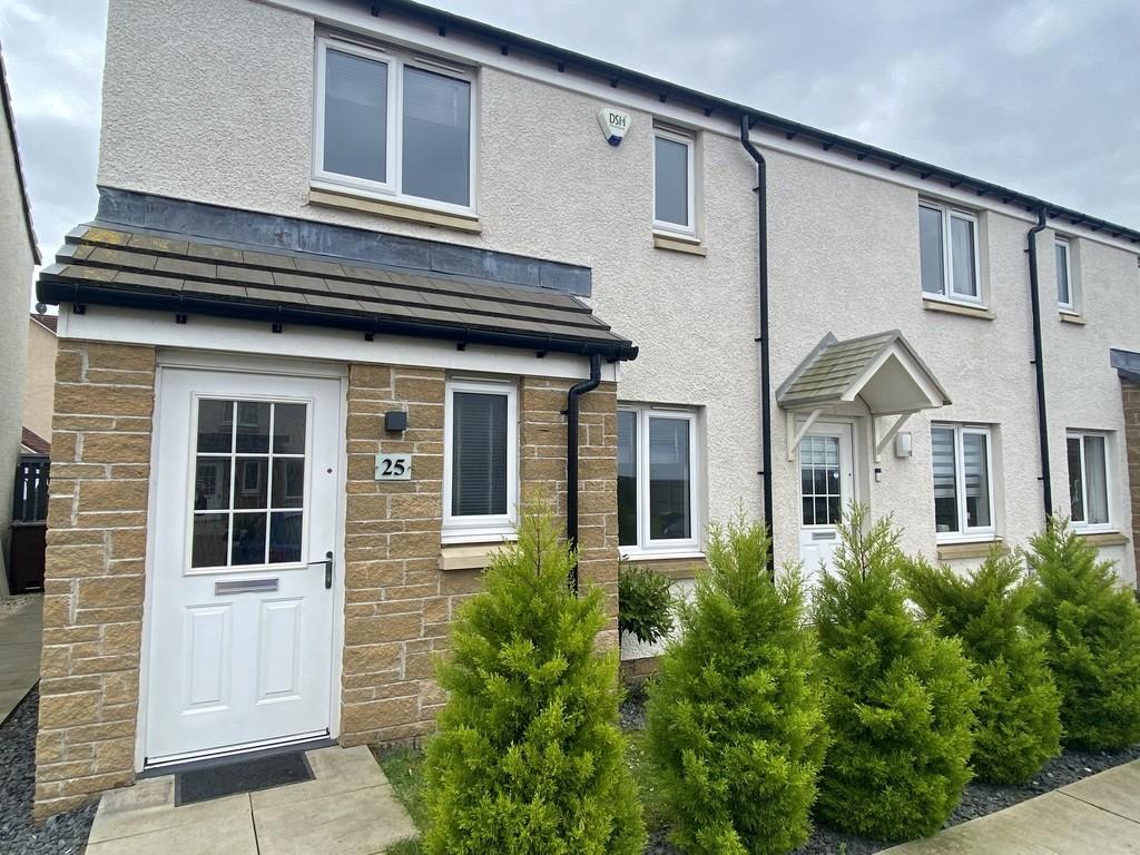 Whitehouse Gardens, Gorebridge 3 bed end of terrace house £1,295 pcm