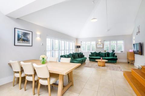 58 Birkbeck Road, Sidcup, DA14 4DW