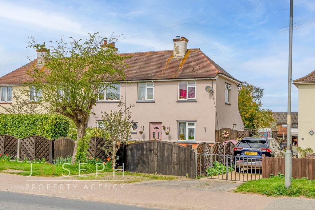 Harwich Road, Mistley, Manningtree, CO11 3 bed semidetached house £