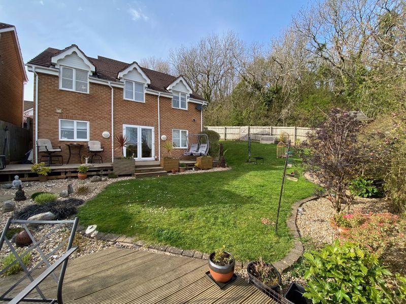 Afal Sur, Barry 4 bed detached house £420,000