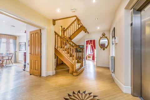 4 bedroom detached house for sale, West Street, Old Portsmouth