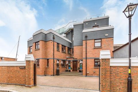 4 bedroom detached house for sale, West Street, Old Portsmouth