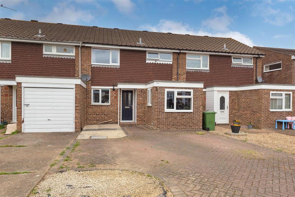 Tutsham Way, Paddock Wood, Tonbridge 3 bed terraced house £380,000