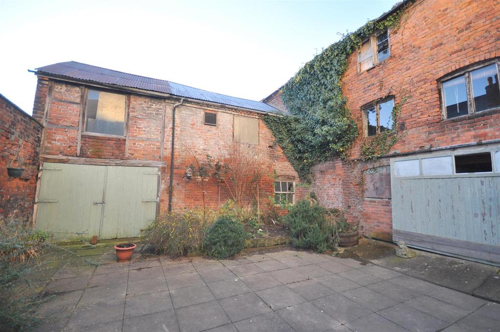 Bryn Street, Newtown 6 bed semidetached house for sale £249,950