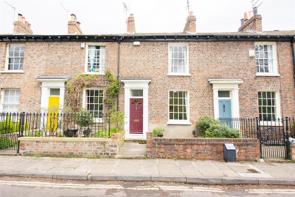 Dewsbury Terrace, 2 bed terraced house £1,150 pcm (£265 pw)