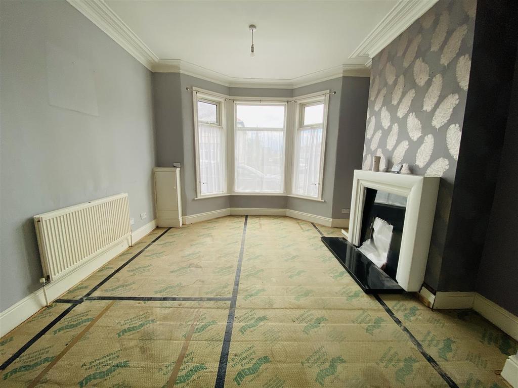 Fairfax Avenue, Selby 3 bed terraced house £160,000