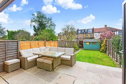 67 Bronson Road, London, SW20 8DZ