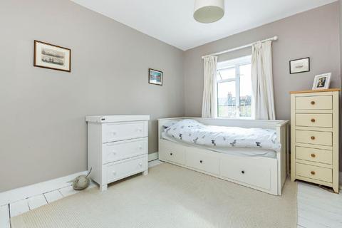 67 Bronson Road, London, SW20 8DZ