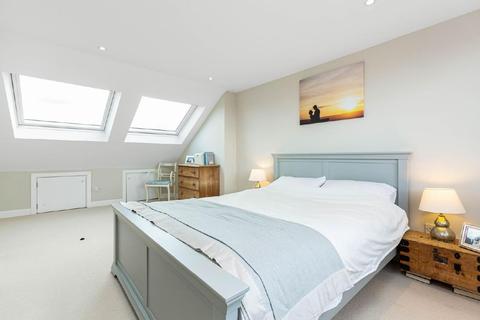 67 Bronson Road, London, SW20 8DZ