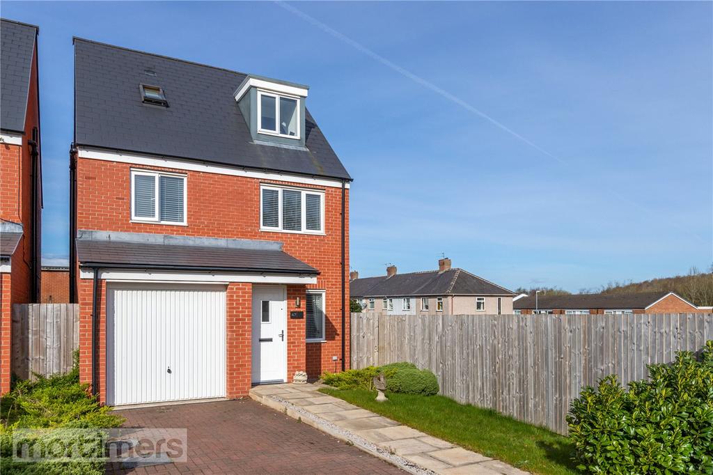 Hambledon Mill Park, Accrington... 4 bed detached house £220,000