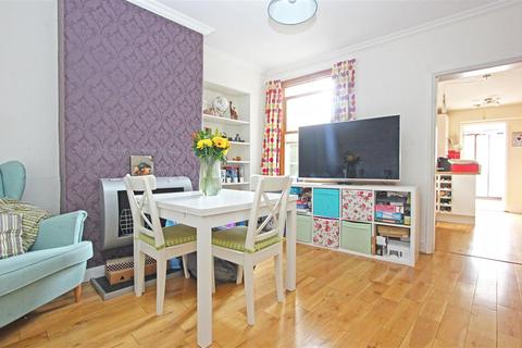 23 Sanderstead Road, South Croydon, CR2 0PE