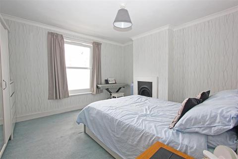 23 Sanderstead Road, South Croydon, CR2 0PE