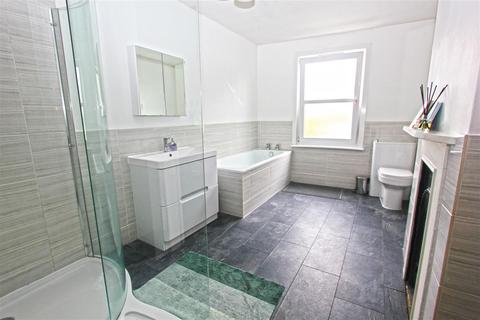 23 Sanderstead Road, South Croydon, CR2 0PE
