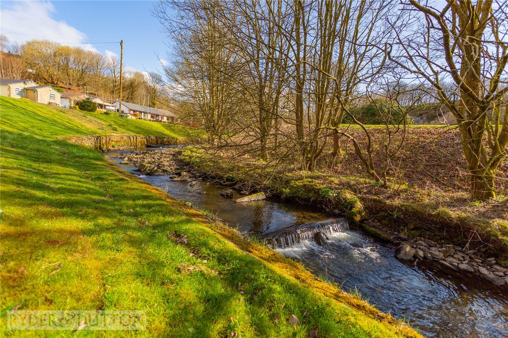River Fronted: