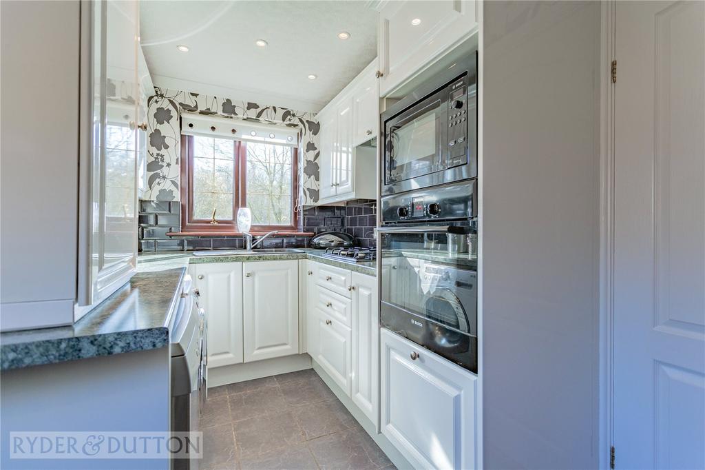 Kitchen: