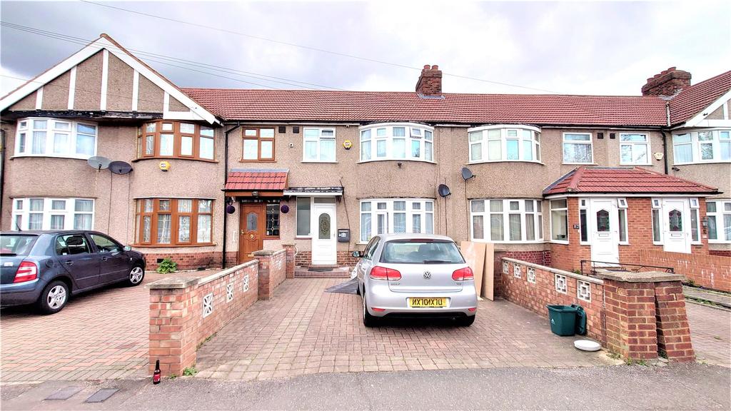 Bourne Avenue, Hayes, Greater London... 3 bed terraced house £1,600