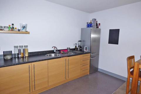 2 bedroom apartment to rent, Dean Road, Salford, M3