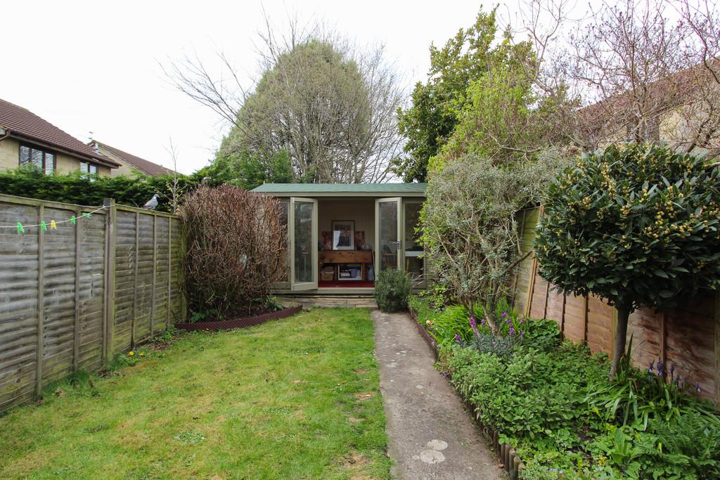 Horsecastle Close, Yatton 2 bed end of terrace house £275,000