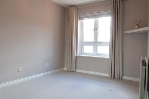 2 bedroom apartment to rent, Kennet Green