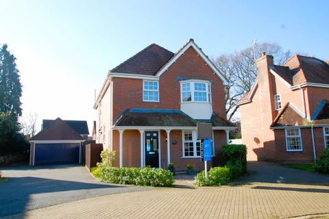 4 bedroom detached house for sale, Mill close, Tiptree