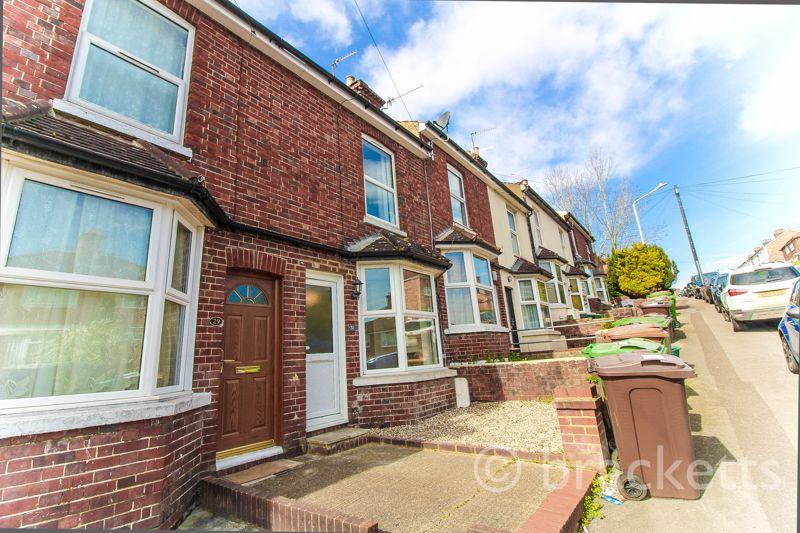 Holmewood Road, Tunbridge Wells 2 bed terraced house £1,250 pcm (£288 pw)