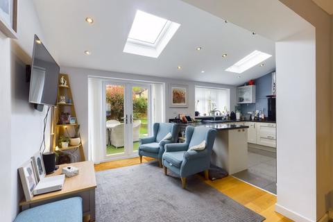 52 The Sanctuary, Cardiff, CF5 4RX