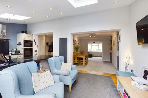 52 The Sanctuary, Cardiff, CF5 4RX