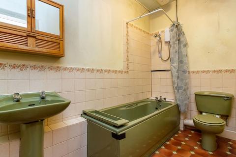 5/1 Hermitage Place, Edinburgh, EH6 8AF