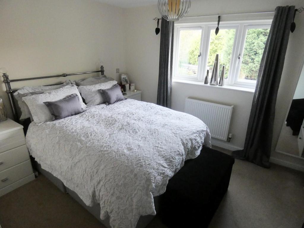 16 Amber Bedroom 1.JPG