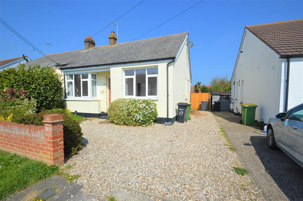 Rochefort Drive, Rochford 2 bed semidetached bungalow £1,200 pcm (£